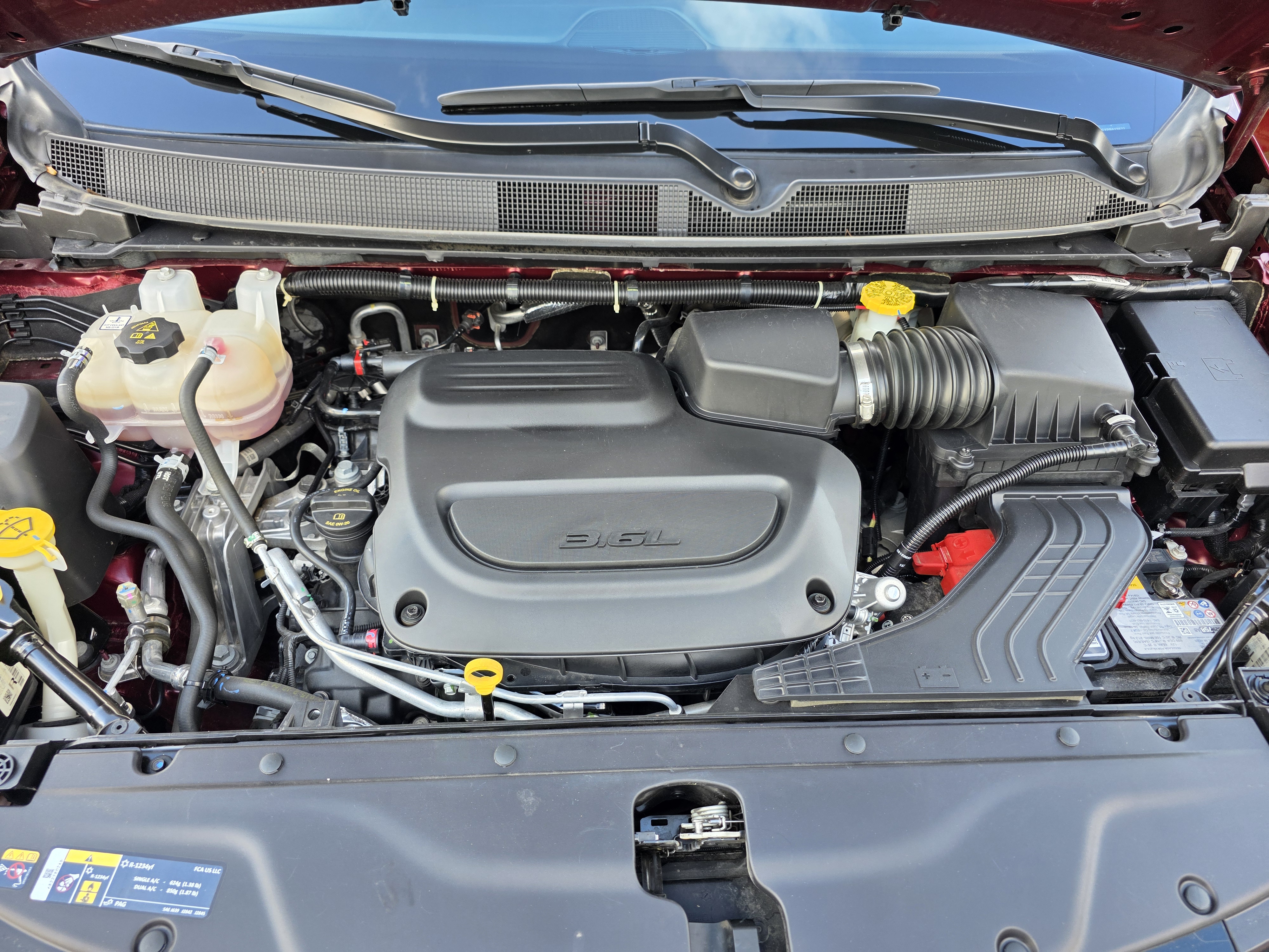 Used 2023 Chrysler Voyager LXi FWD image 11
