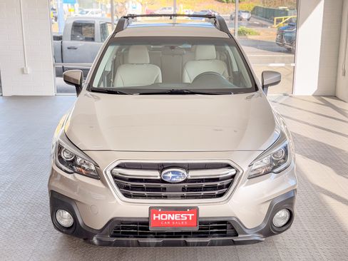 Used 2018 Subaru Outback 2.5i Premium image 2