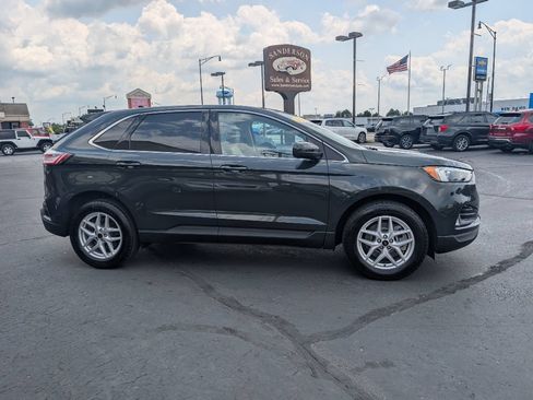 Used 2023 Ford Edge AWD SEL image 4