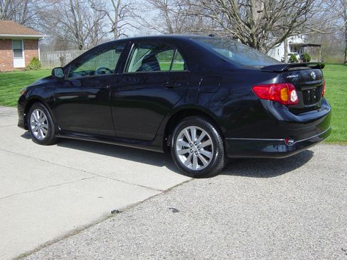 Used 2009 Toyota Corolla S image 3