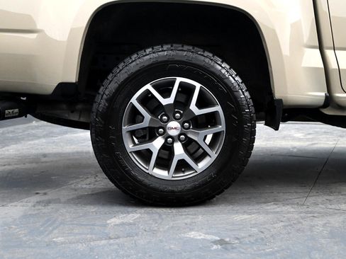 Used 2021 GMC Canyon AT4 image 19