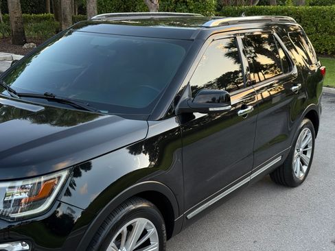 Used 2019 Ford Explorer FWD Limited image 27