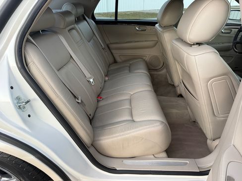 Used 2009 Cadillac DTS Luxury image 14