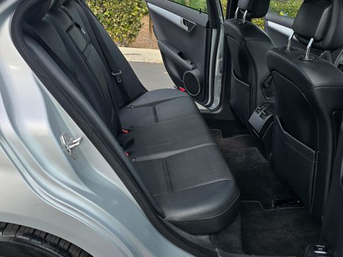 Used 2008 Mercedes-Benz C 300 Sport image 20