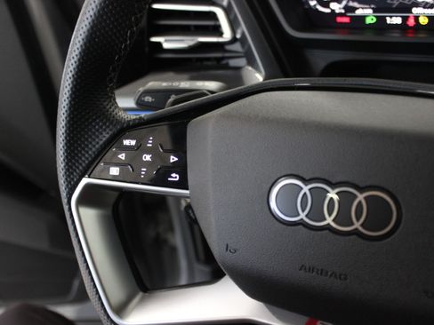 Used 2024 Audi Q4 e-tron quattro Premium Plus Sportback AWD/4WD image 32