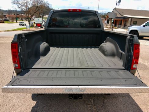 Used 2004 Dodge Ram 1500 Truck SLT image 15