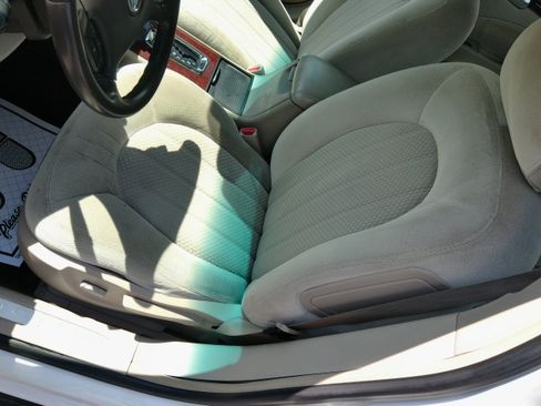 Used 2008 Buick Lucerne CX FWD image 37