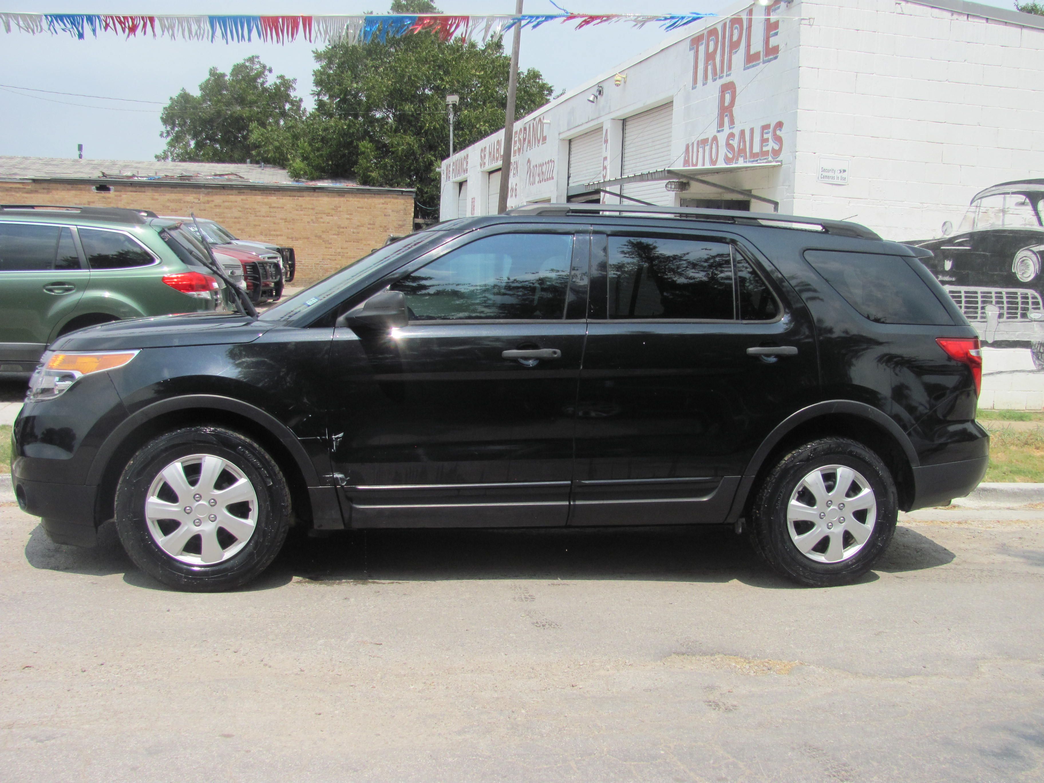 Used 2014 Ford Explorer FWD image 1