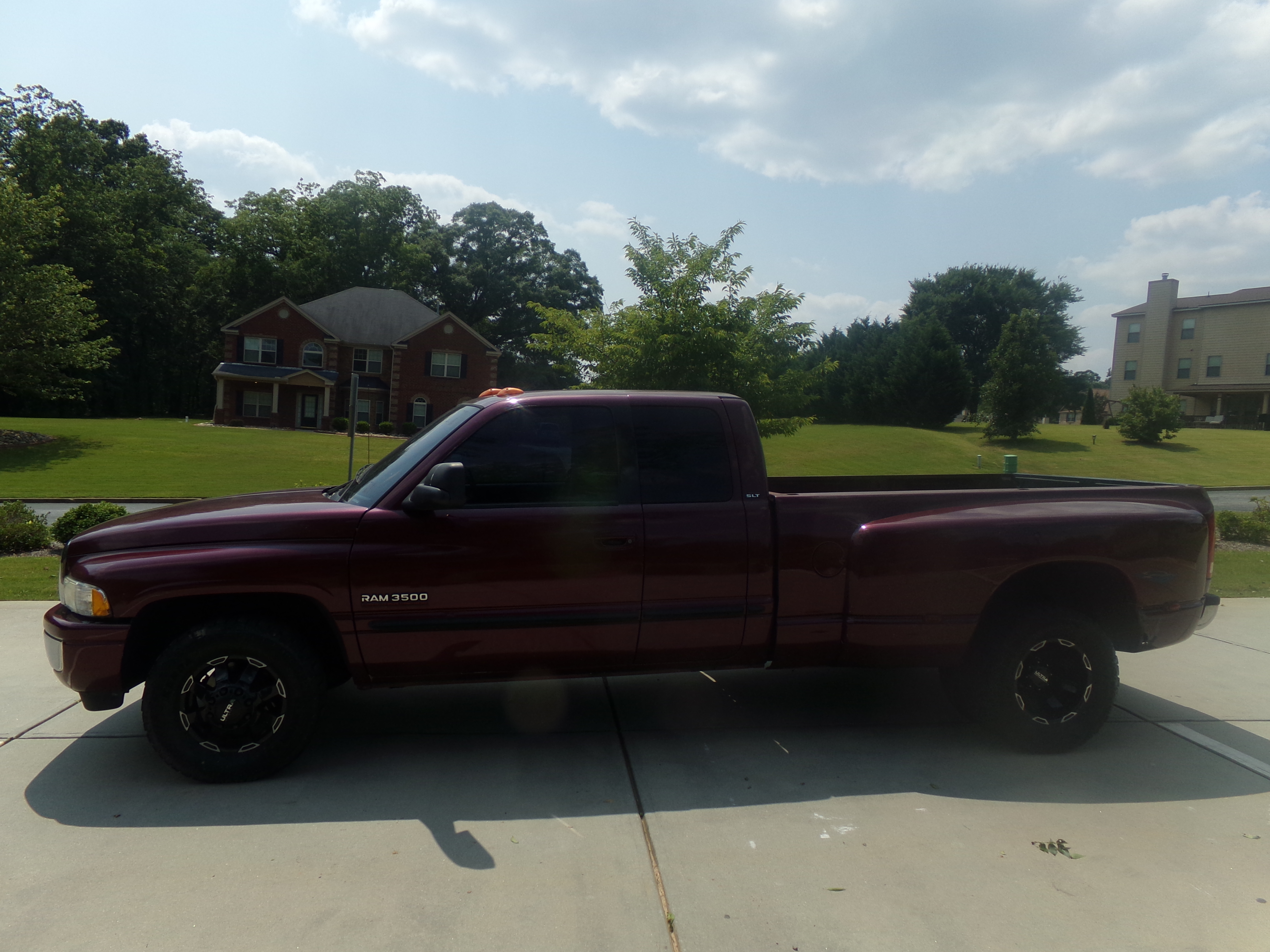 Used 2001 Dodge Ram 3500 Truck SLT RWD image 2