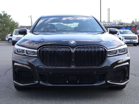 Used 2021 BMW 750i xDrive image 3