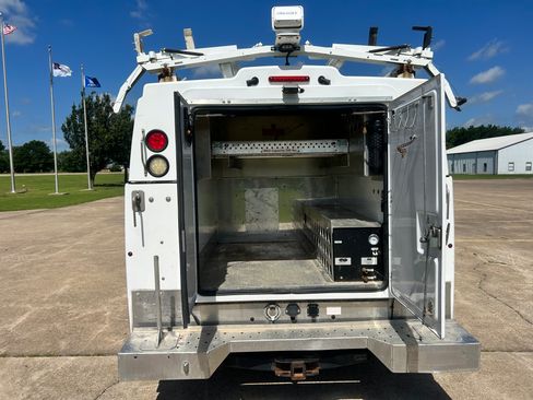 Used 2013 Ford F350 2WD Regular Cab Super Duty image 22