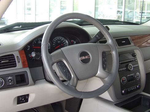 Used 2013 GMC Sierra 2500 SLT image 16