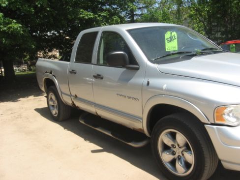 Used 2005 Dodge Ram 1500 Truck 4x4 Quad Cab image 3