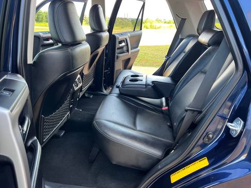 Used 2015 Toyota 4Runner Limited image 15