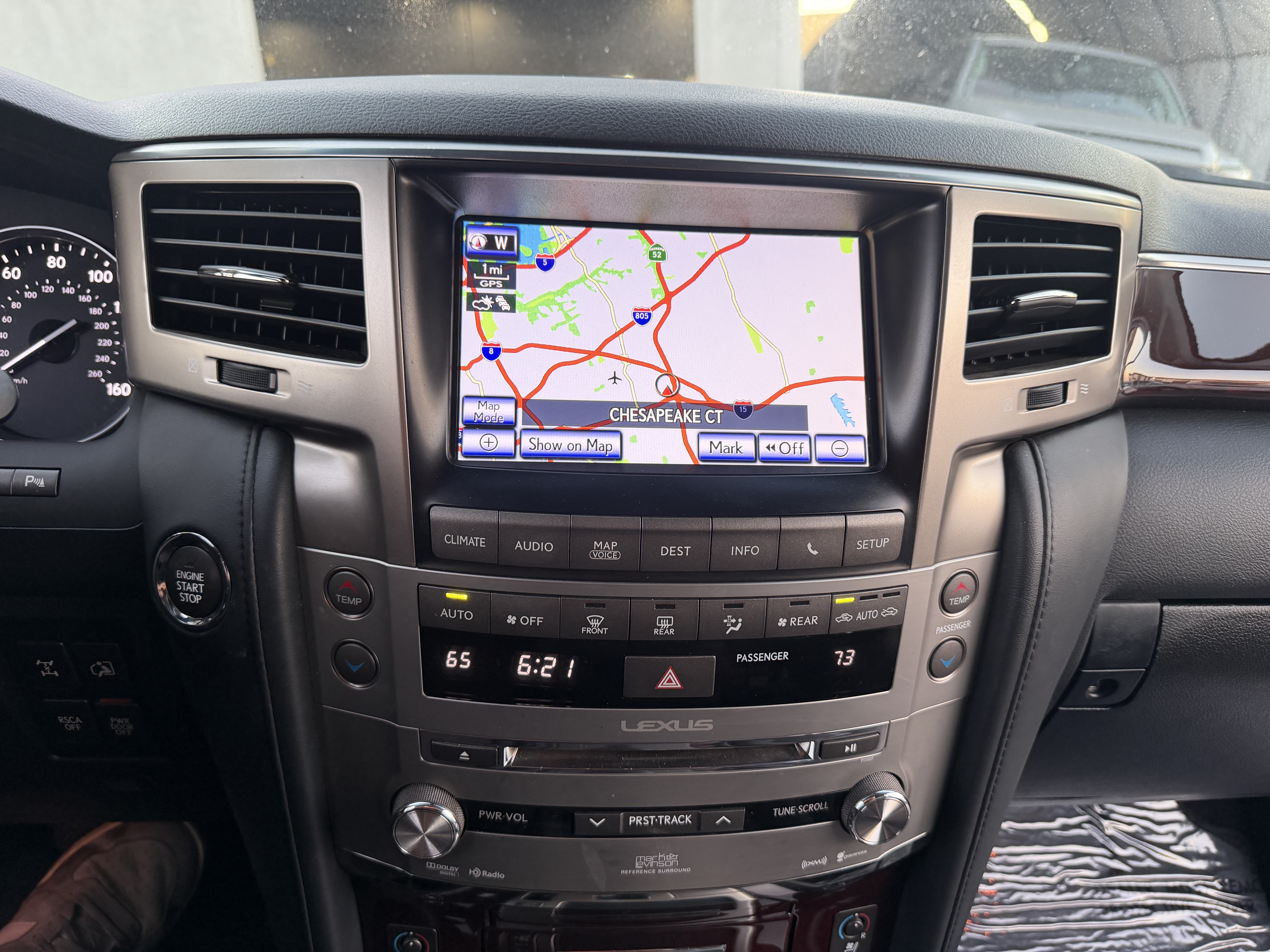 Used 2015 Lexus LX 570 4WD image 45