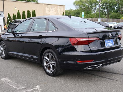 Used 2021 Volkswagen Jetta R-Line image 6