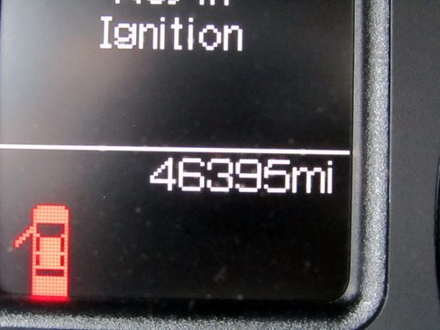Used 2015 RAM 2500 4x4 Crew Cab Tradesman image 25