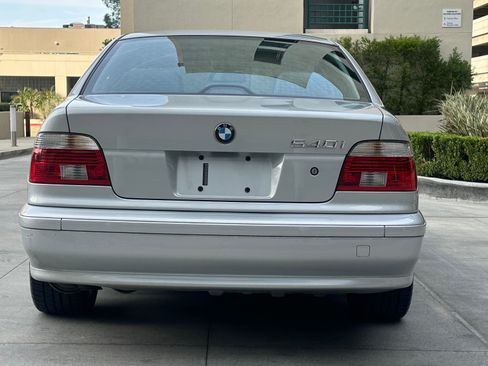 Used 2002 BMW 540i image 13