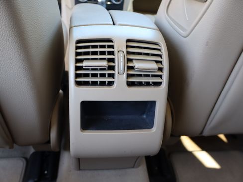 Used 2012 Mercedes-Benz GLK 350 image 17