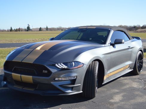 Used 2022 Ford Mustang GT Premium image 2