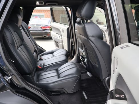 Used 2015 Land Rover Range Rover Sport HSE AWD/4WD image 16