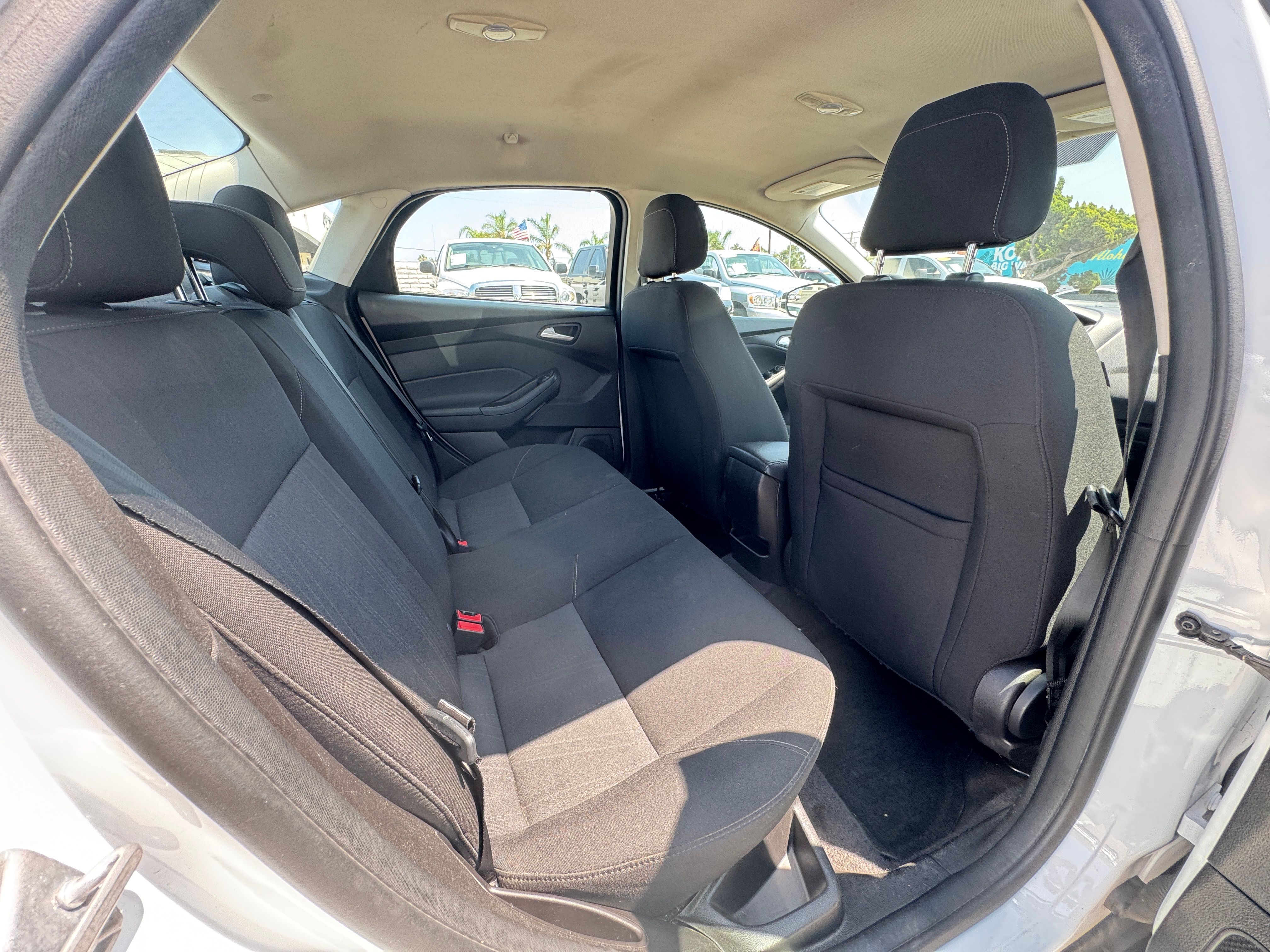 Used 2018 Ford Focus SE Sedan FWD image 19