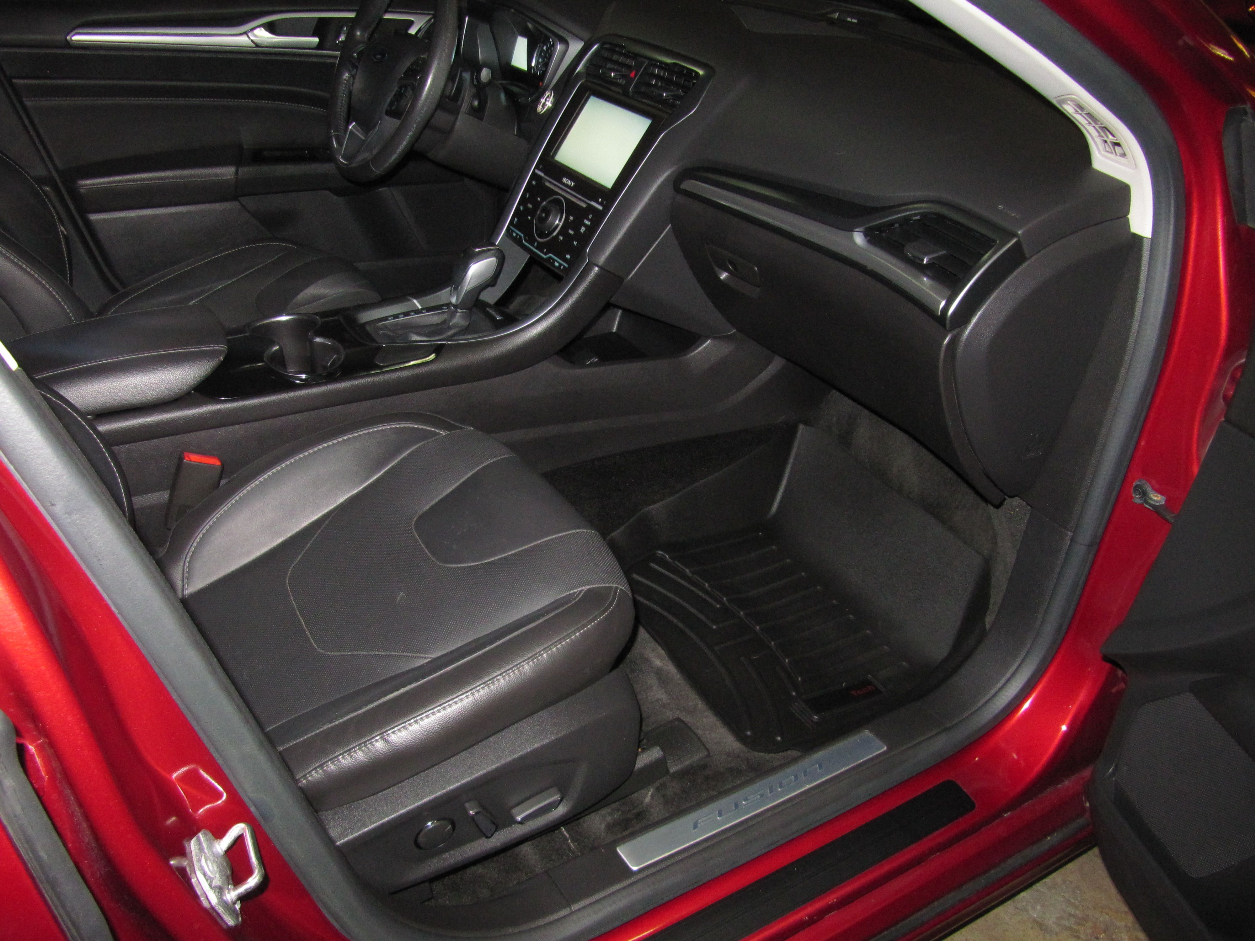 Used 2015 Ford Fusion Titanium AWD image 23