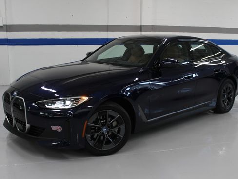 Used 2023 BMW i4 eDrive35 image 2