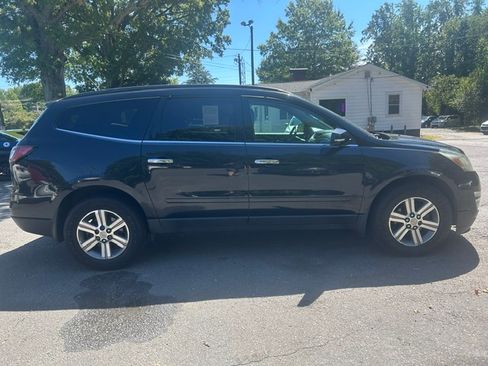 Used 2015 Chevrolet Traverse AWD LT w/ 1LT image 6