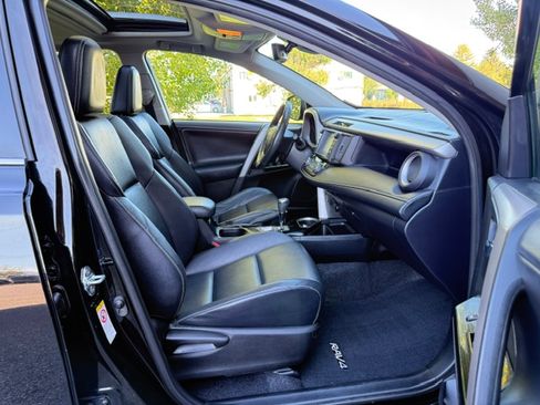 Used 2016 Toyota RAV4 AWD Limited image 21