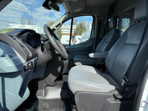 Used 2018 Ford Transit 250 image 7