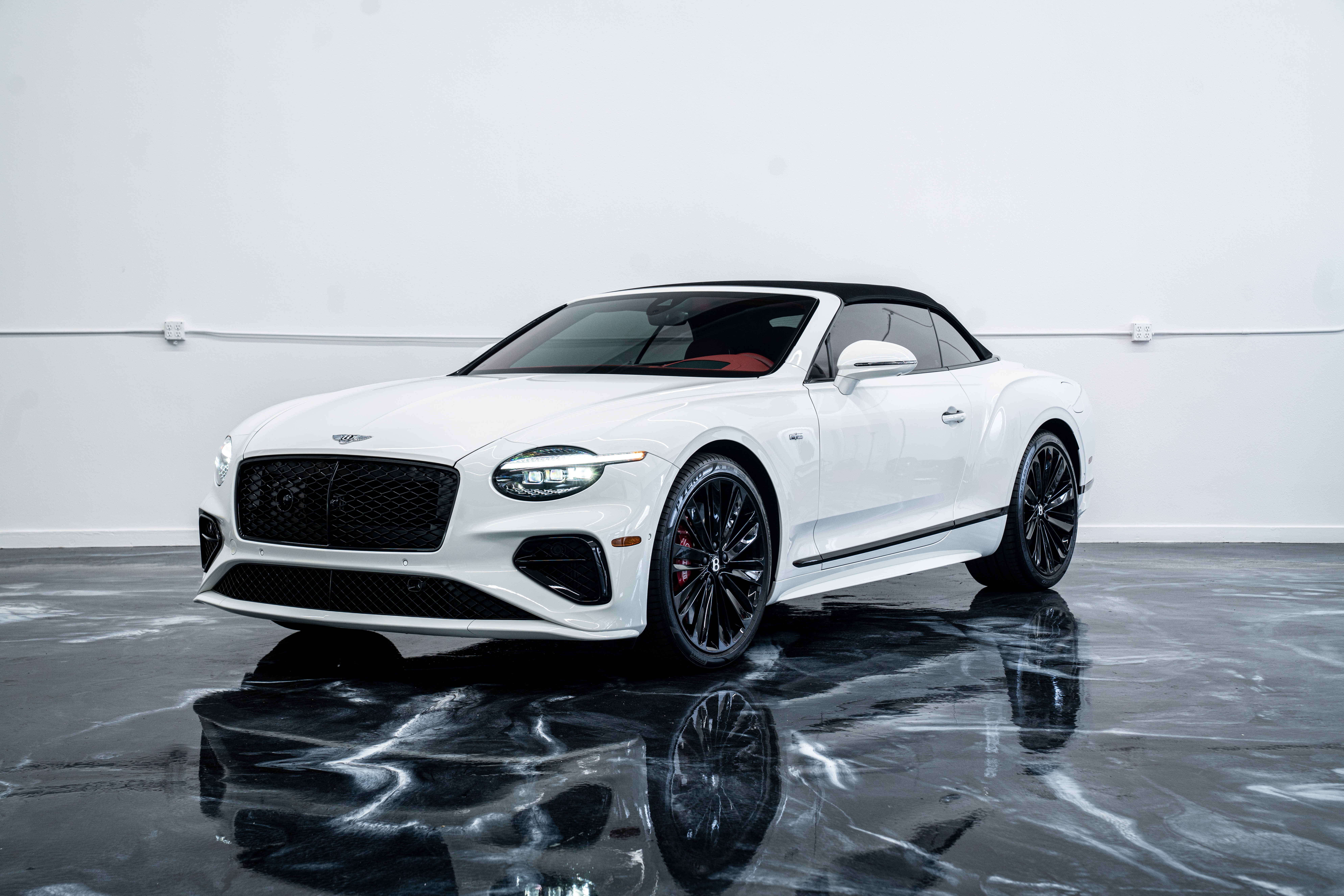 Used 2025 Bentley Continental GTC Speed AWD/4WD image 67