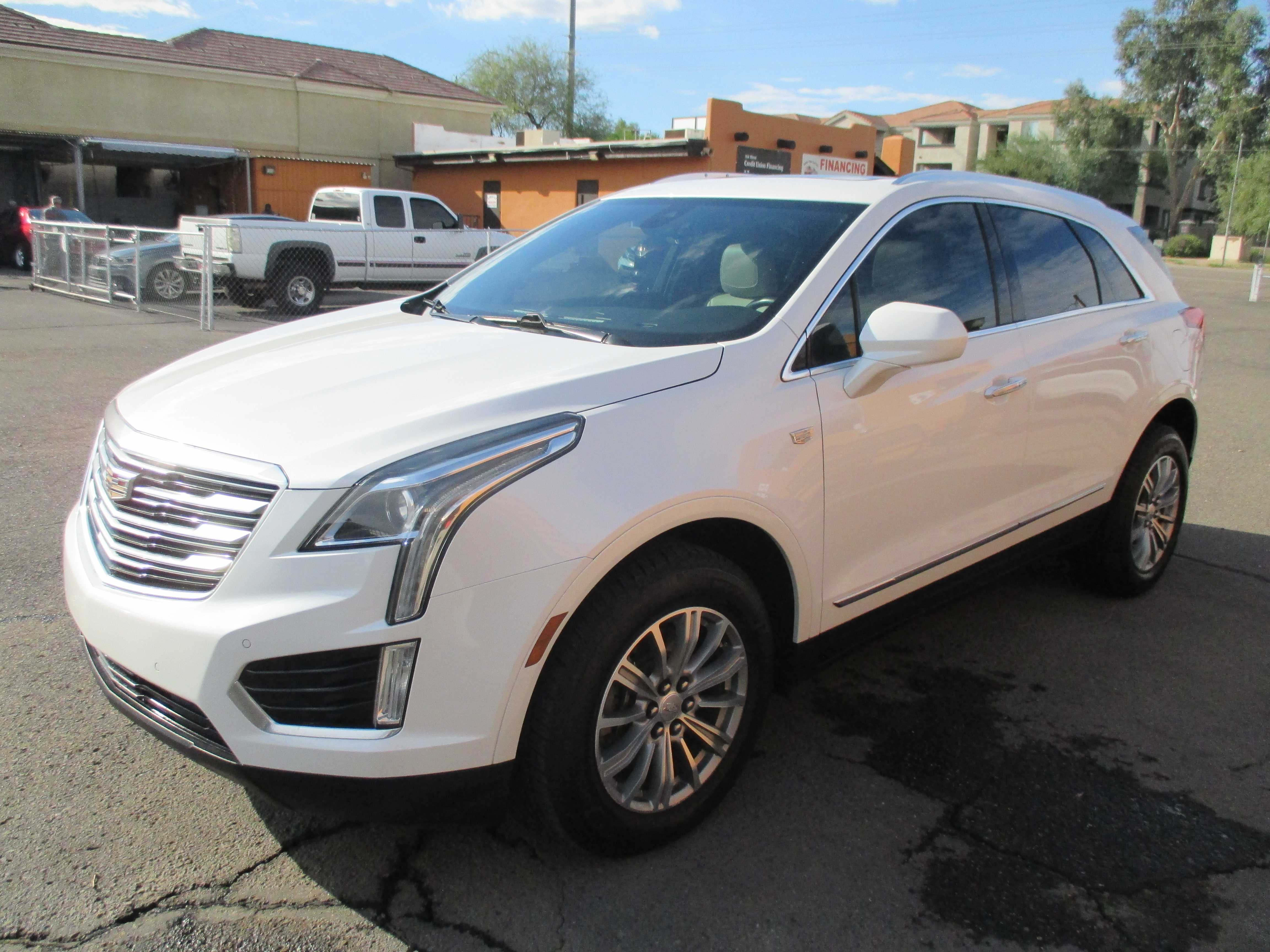 Used 2019 Cadillac XT5 Premium Luxury Sport Utility 4 FWD image 19