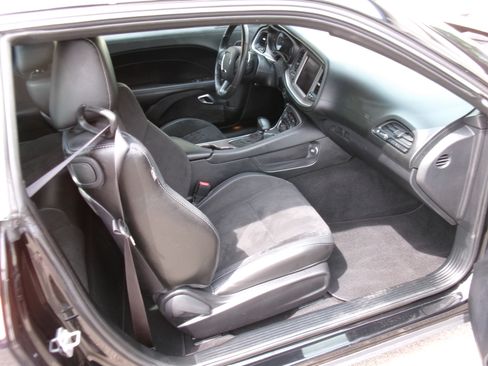 Used 2022 Dodge Challenger R/T Plus image 4