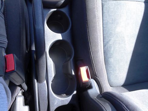 Used 2018 Chevrolet Trax LS image 21