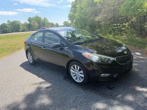 Used 2014 Kia Forte EX image 15