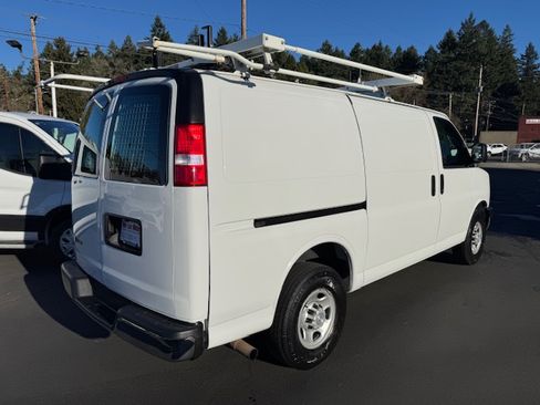 Used 2019 Chevrolet Express 2500 image 6