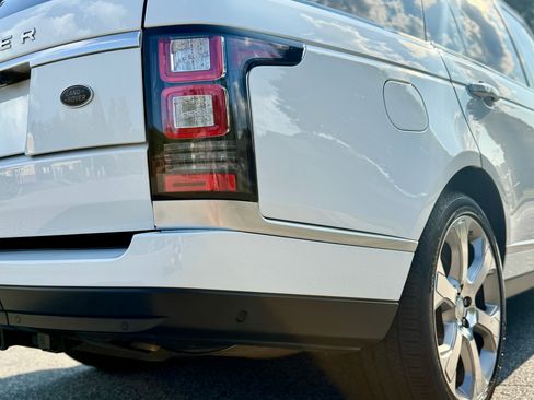 Used 2017 Land Rover Range Rover Long Wheelbase Autobiography image 5