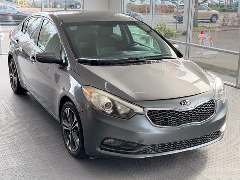 Used 2016 Kia Forte EX image 1