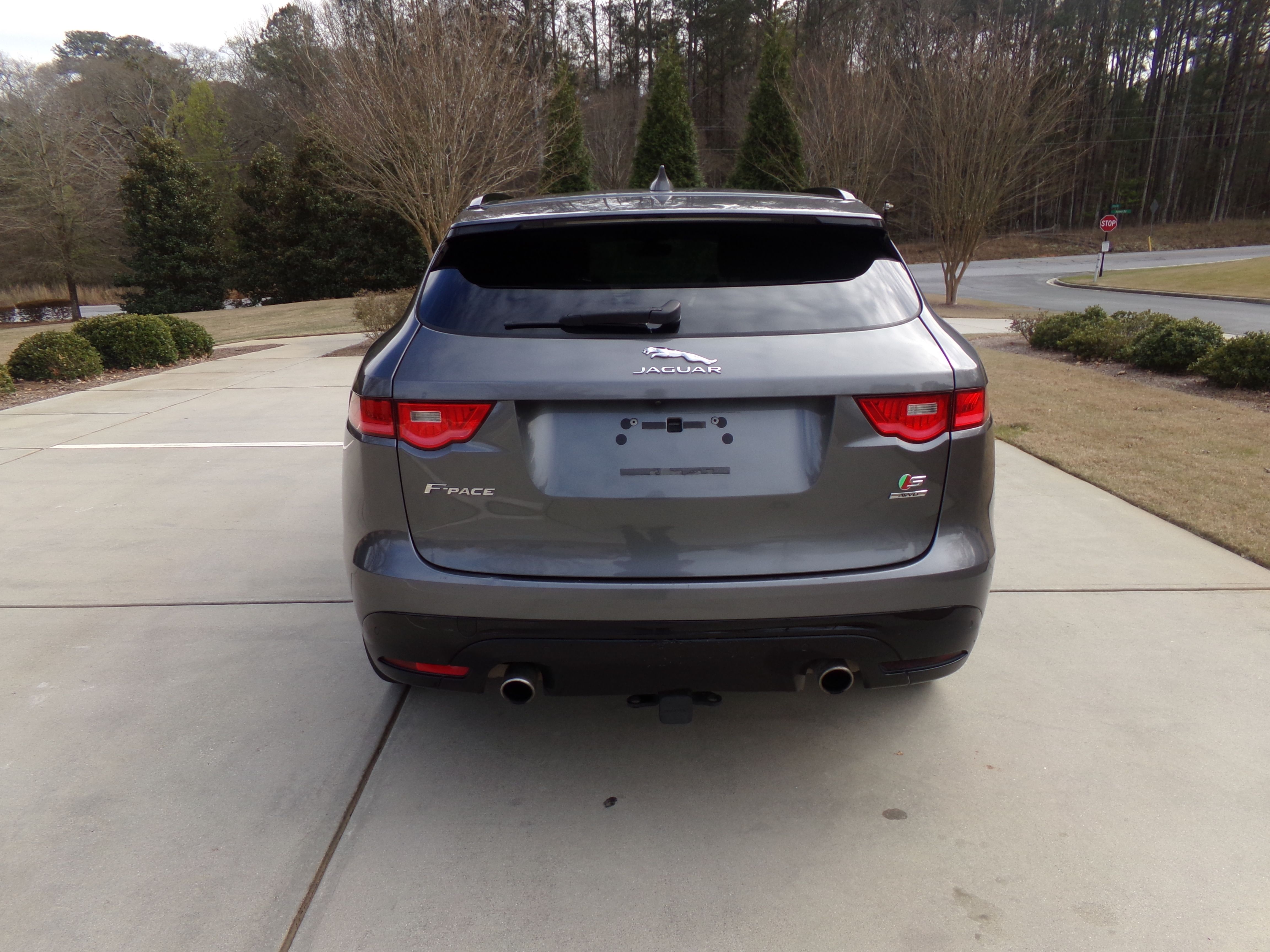 Used 2019 Jaguar F-PACE S AWD/4WD image 4