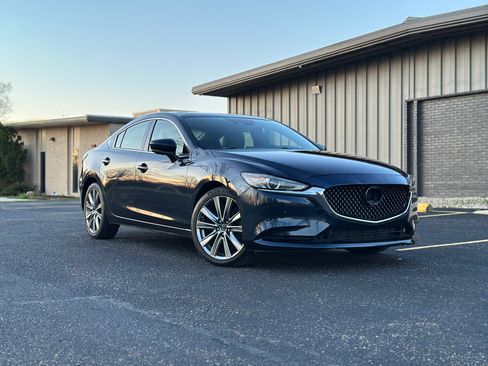 Used 2018 MAZDA MAZDA6 Signature FWD image 1