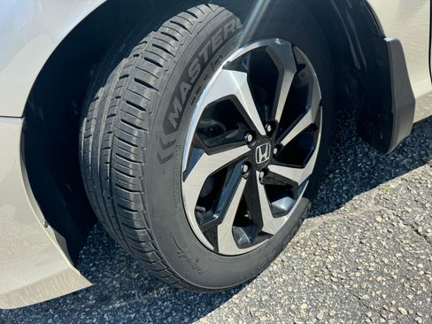 Used 2016 Honda Accord EX image 22