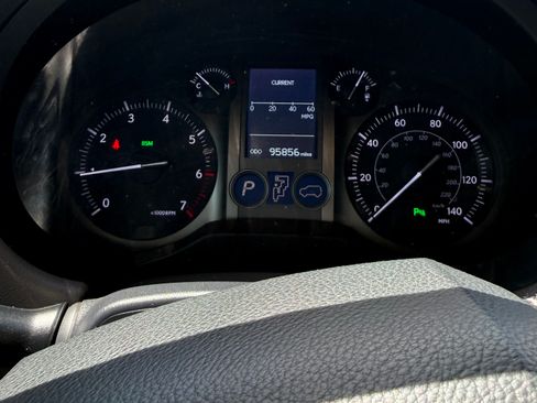 Used 2018 Lexus GX 460 AWD/4WD image 15