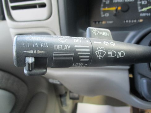 Used 1998 GMC Sierra 1500 SLE image 31