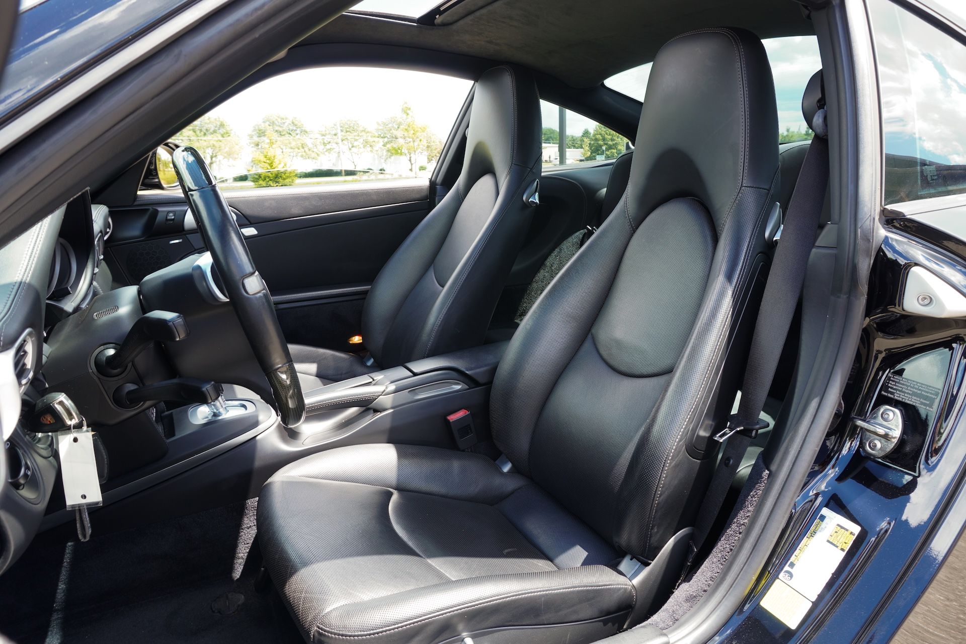 Used 2010 Porsche 911 Coupe AWD/4WD image 20