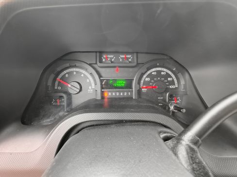 Used 2016 Ford E-350 and Econoline 350 image 16