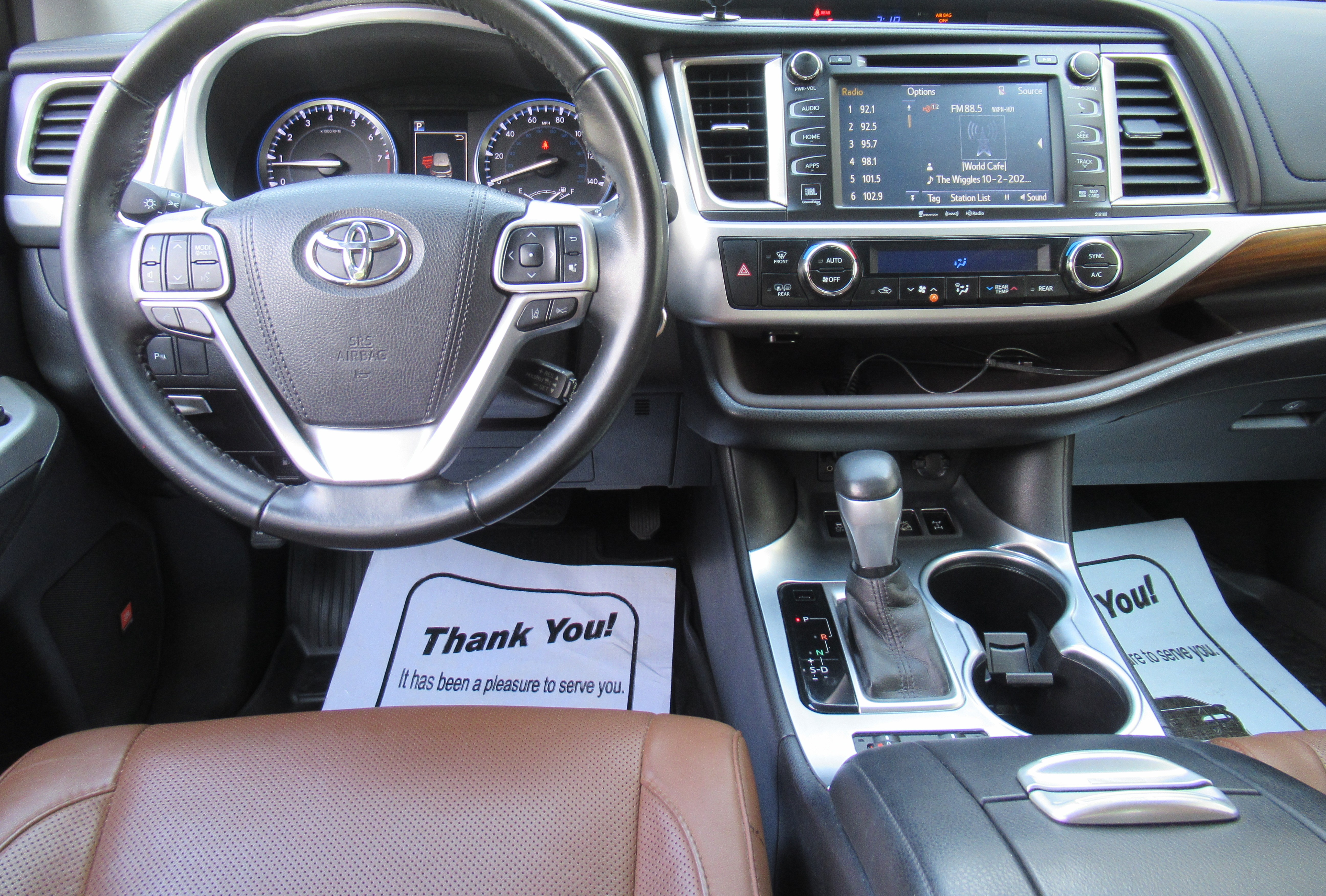 Used 2017 Toyota Highlander AWD V6 image 15