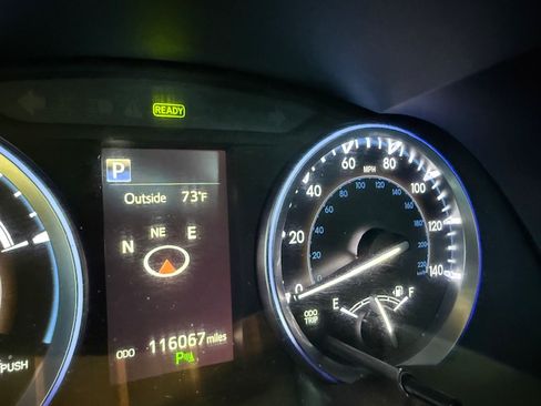 Used 2018 Toyota Highlander Limited Platinum image 10