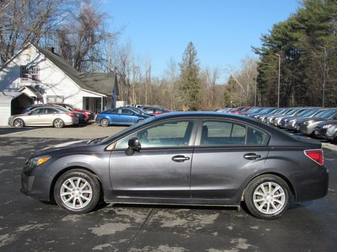 Used 2012 Subaru Impreza 2.0i Premium image 4