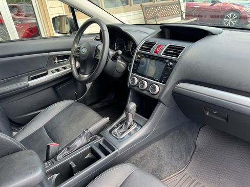 Used 2015 Subaru XV Crosstrek 2.0i Limited AWD/4WD image 15